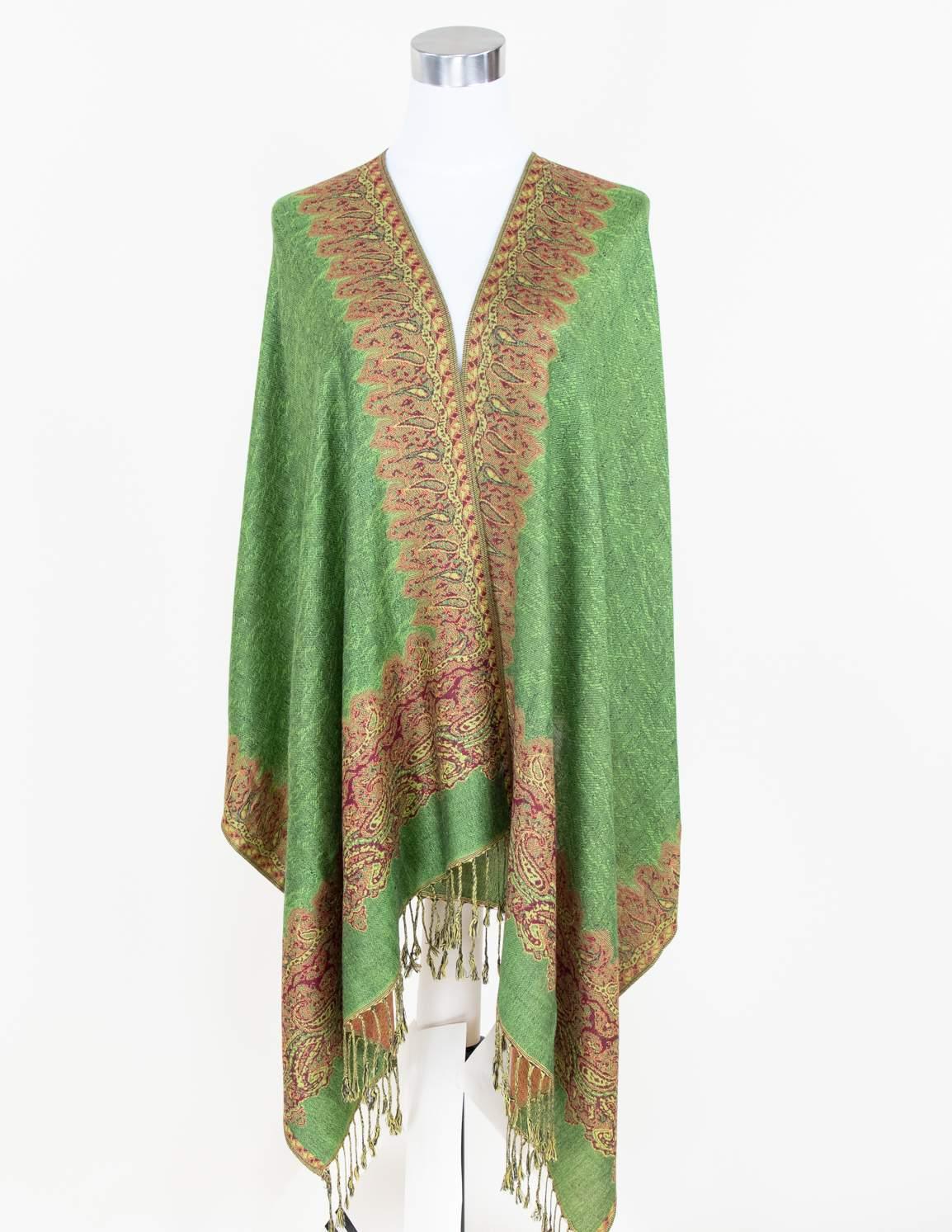 Plasmin Border Cozy Scarf