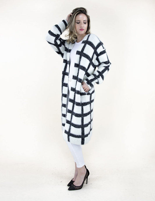 Eyelash Boxy Plaid Long Sleeve Cardigan w/ Pockets