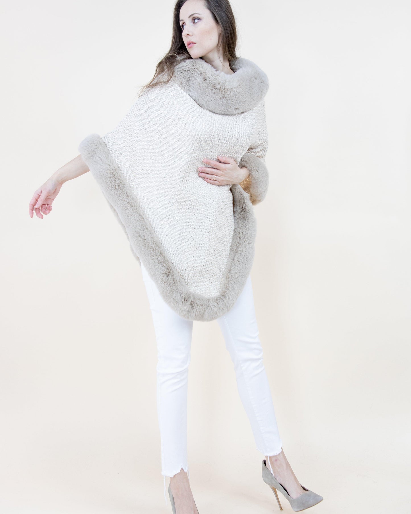 Sequin Detailed Poncho w/ Faux Fur Trim