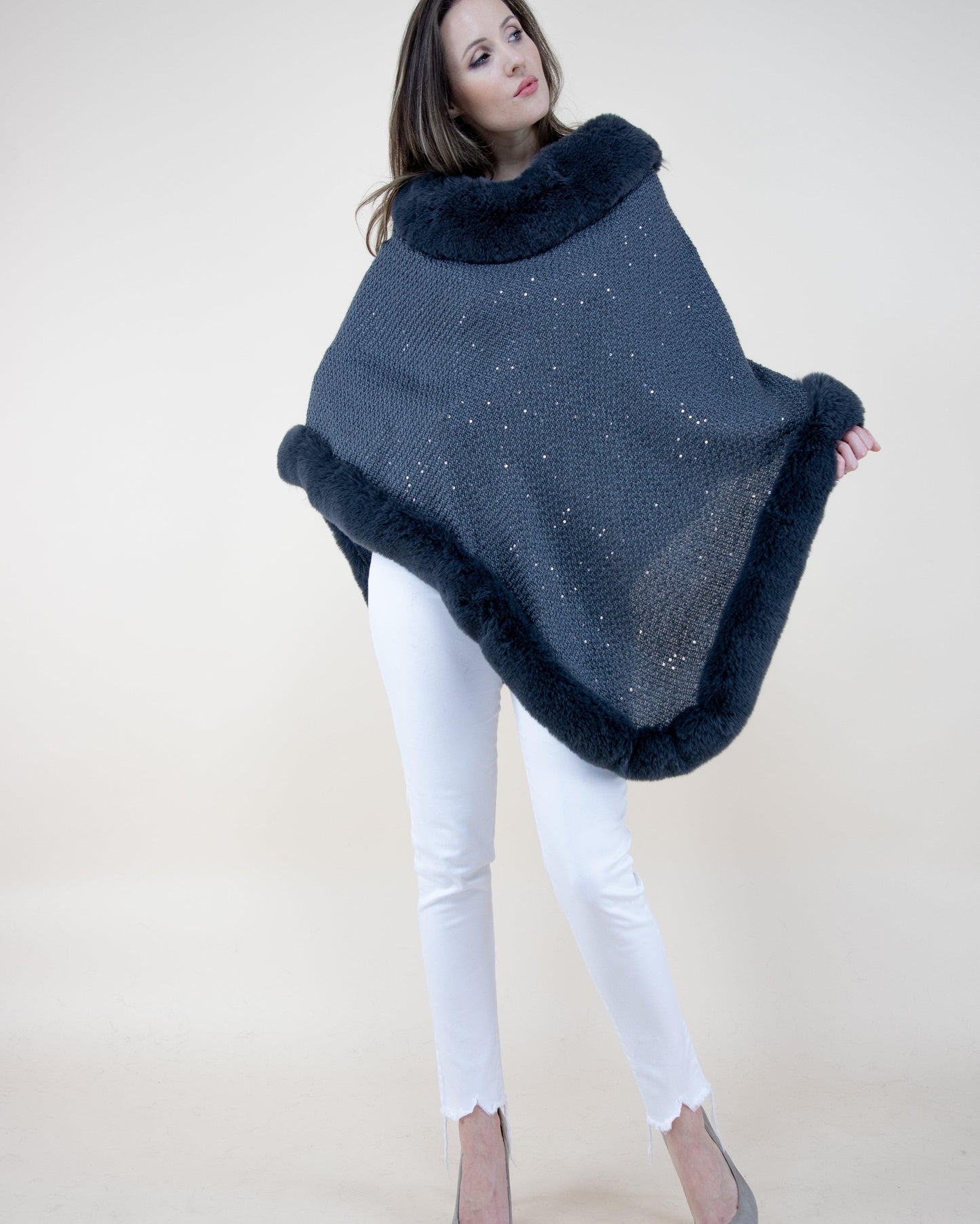 Sequin Detailed Poncho w/ Faux Fur Trim
