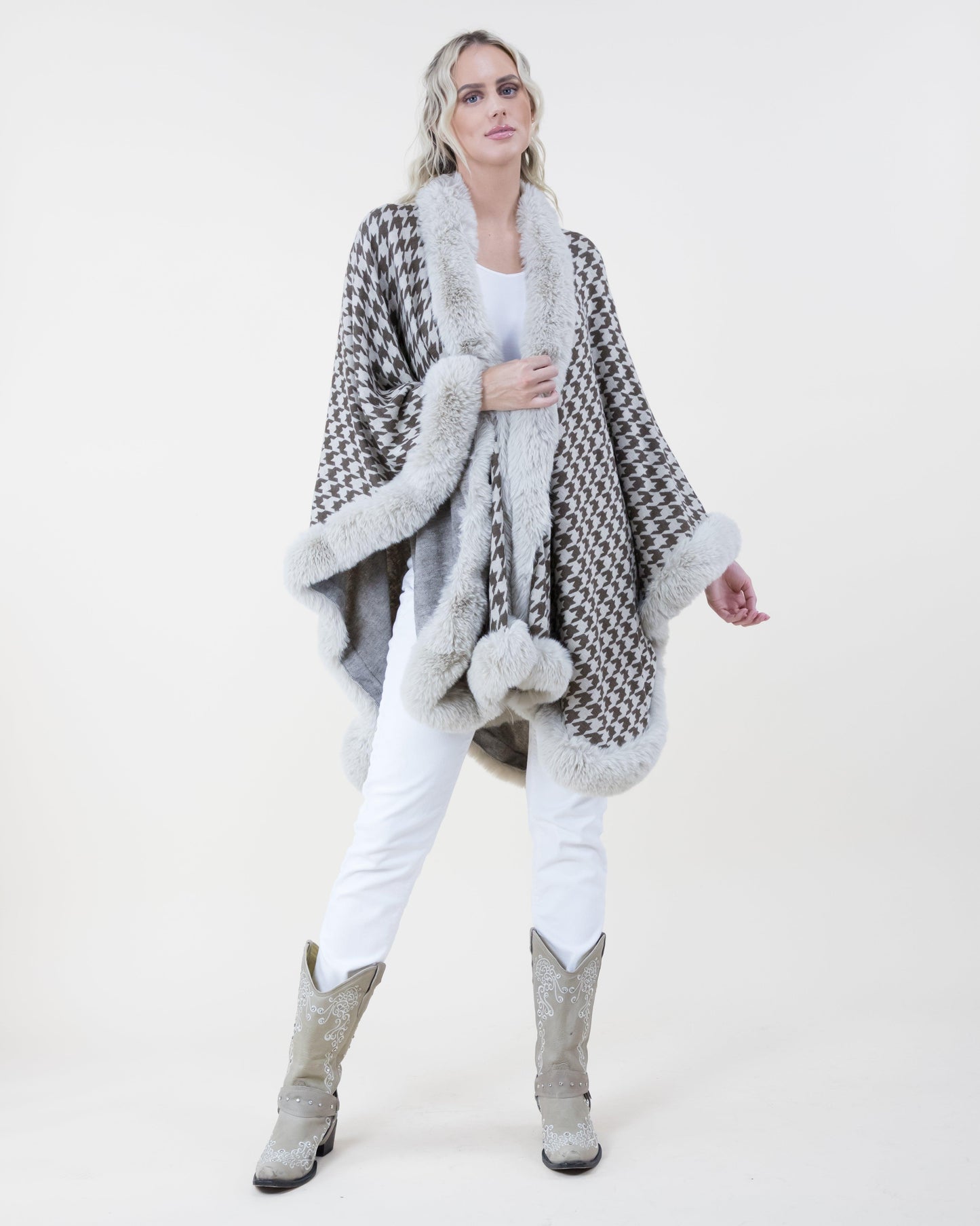 Houndstooth Print Cape w/ Faux Fur Trim