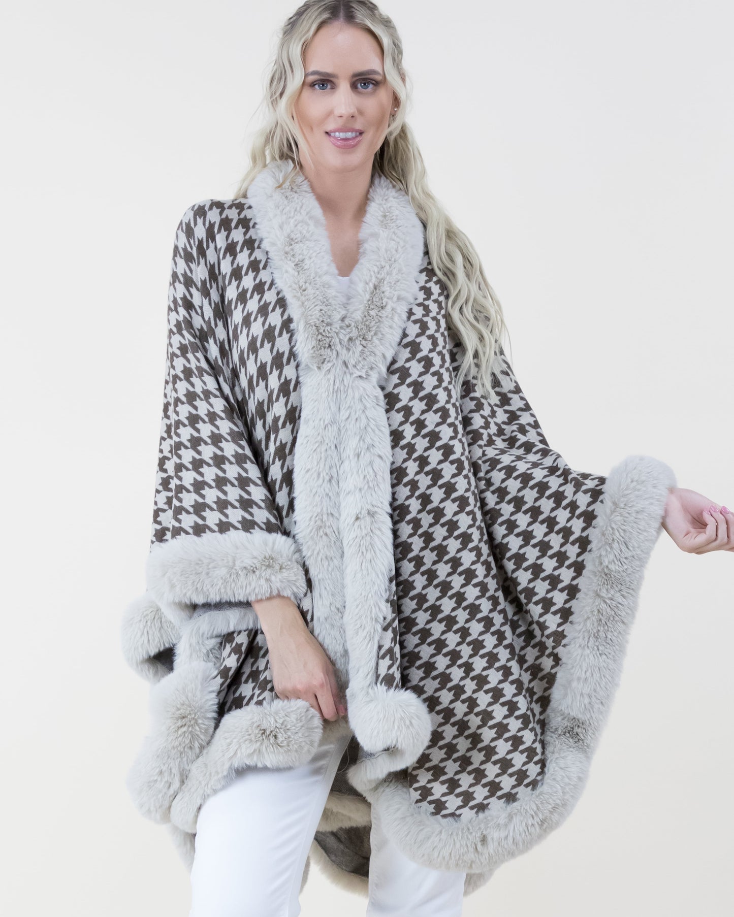 Houndstooth Print Cape w/ Faux Fur Trim