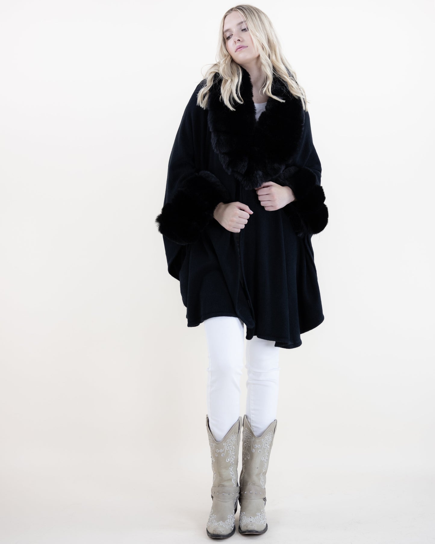 Ribbed Collar and Cuff Faux Fur Cape