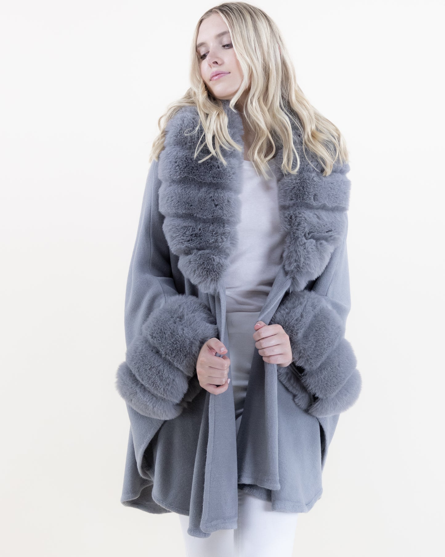 Ribbed Collar and Cuff Faux Fur Cape
