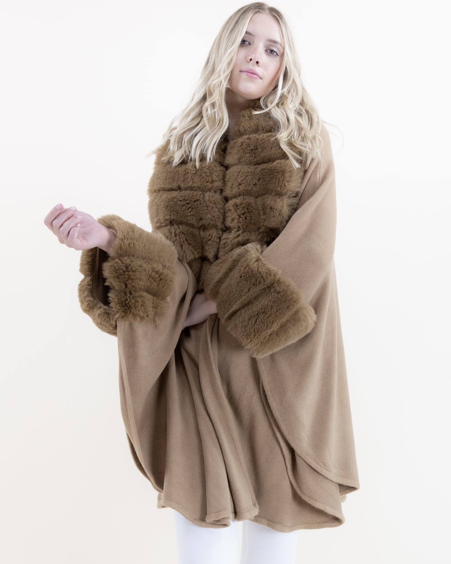 Ribbed Collar and Cuff Faux Fur Cape