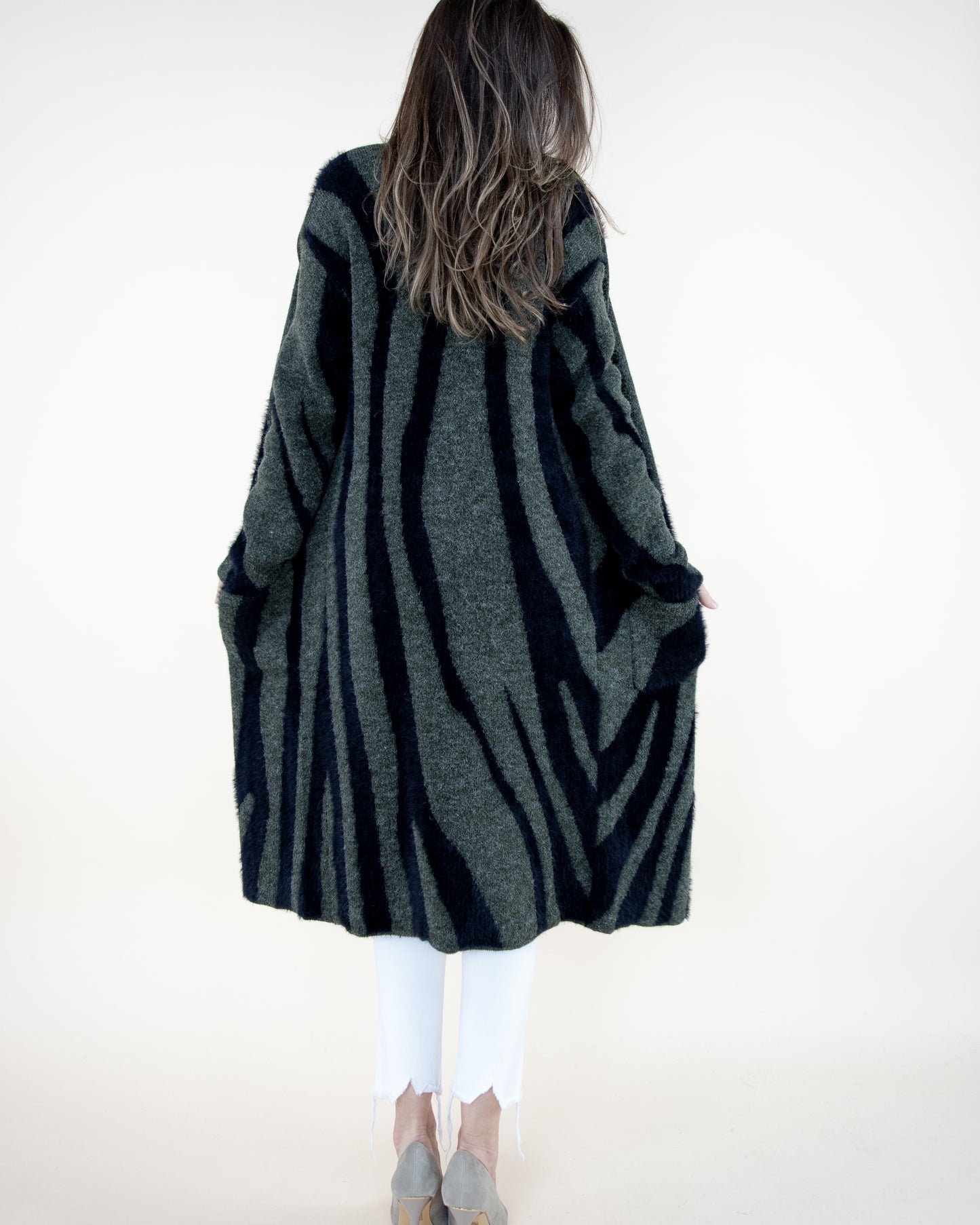 Marble Swirl Pattern Cardigan w/ Pockets - (S/M, L/XL)