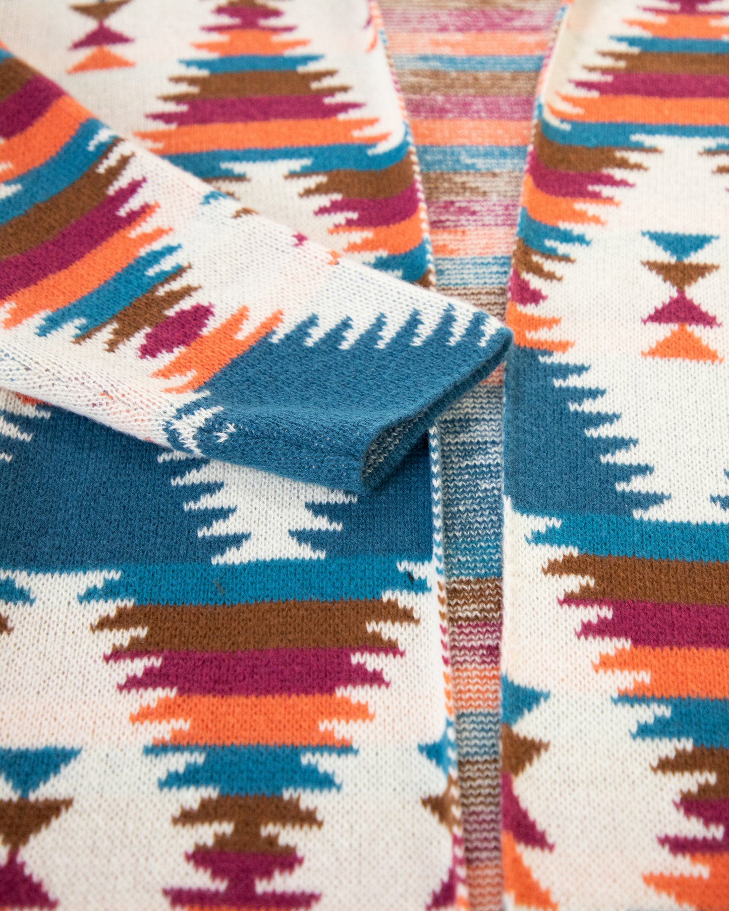 Diamond Pattern Aztec Print Cardigan