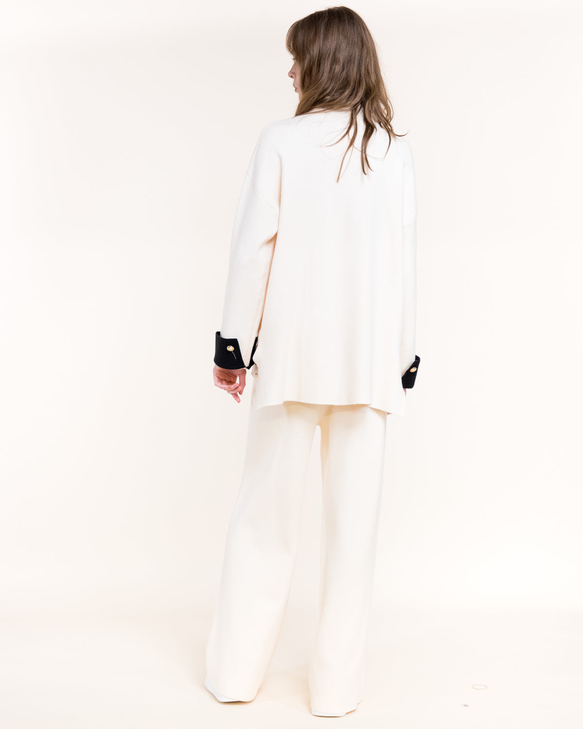 Atelier Button Detail Contrast Cuff Lounge Pullover Sweater
