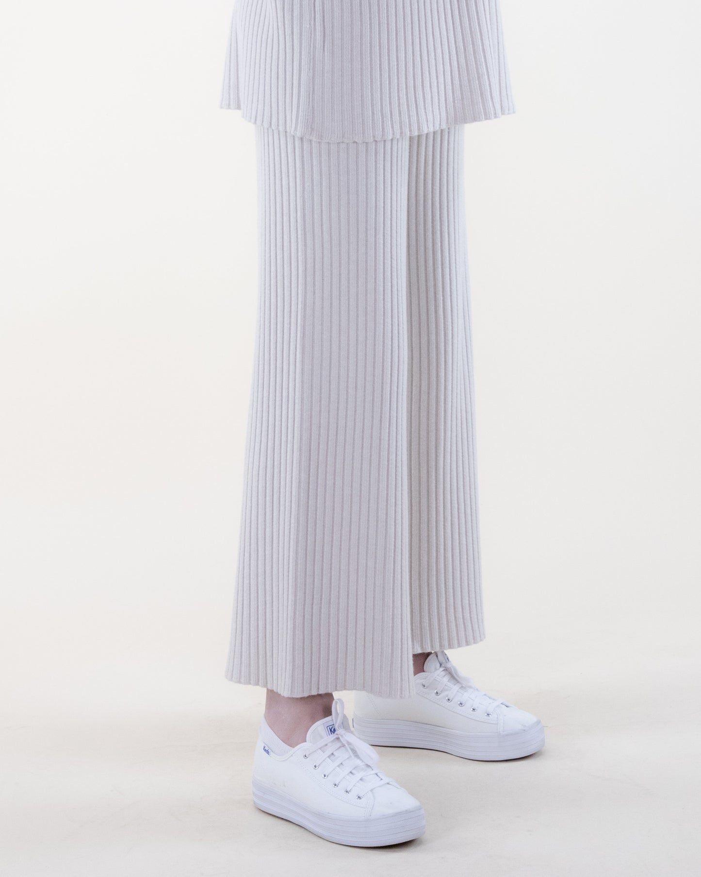 Soft Ribbed Flowing Knit Pants