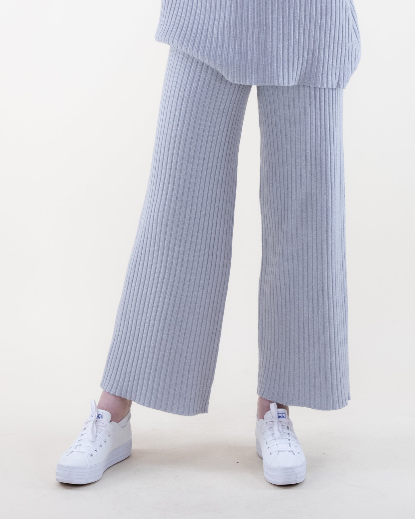 Soft Ribbed Flowing Knit Pants