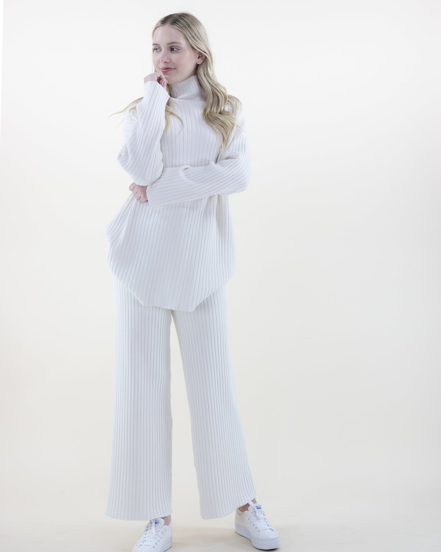 Soft Ribbed Flowing Knit Pants