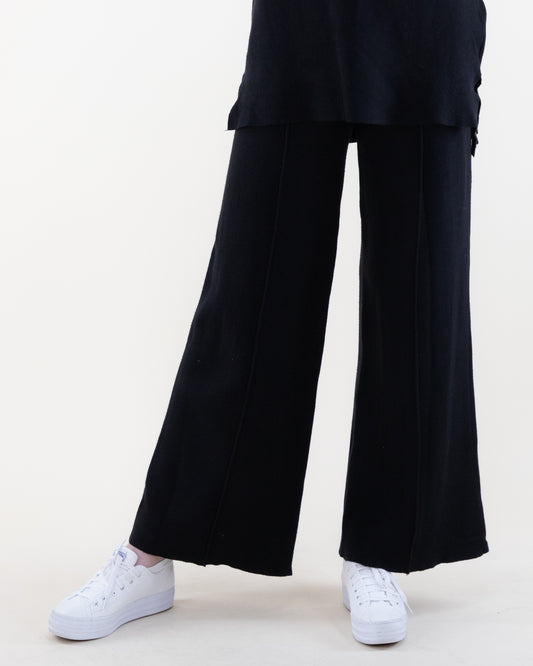 Casual Wide Leg Knitted Pants w/ Front Seam Detail
