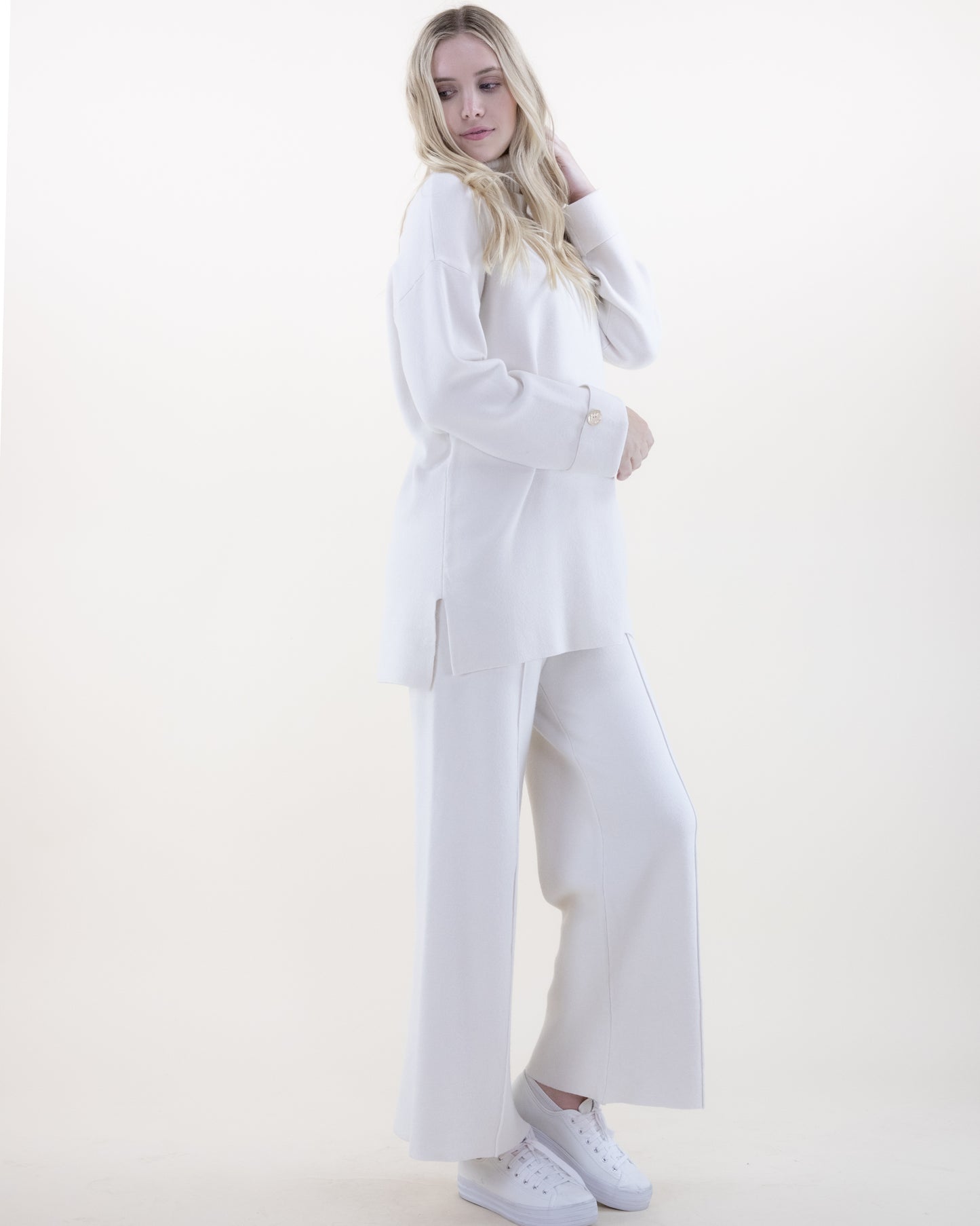 Relaxed Button Detail Long Knit Top with Matching Wide-Leg Pants 2pcs Set