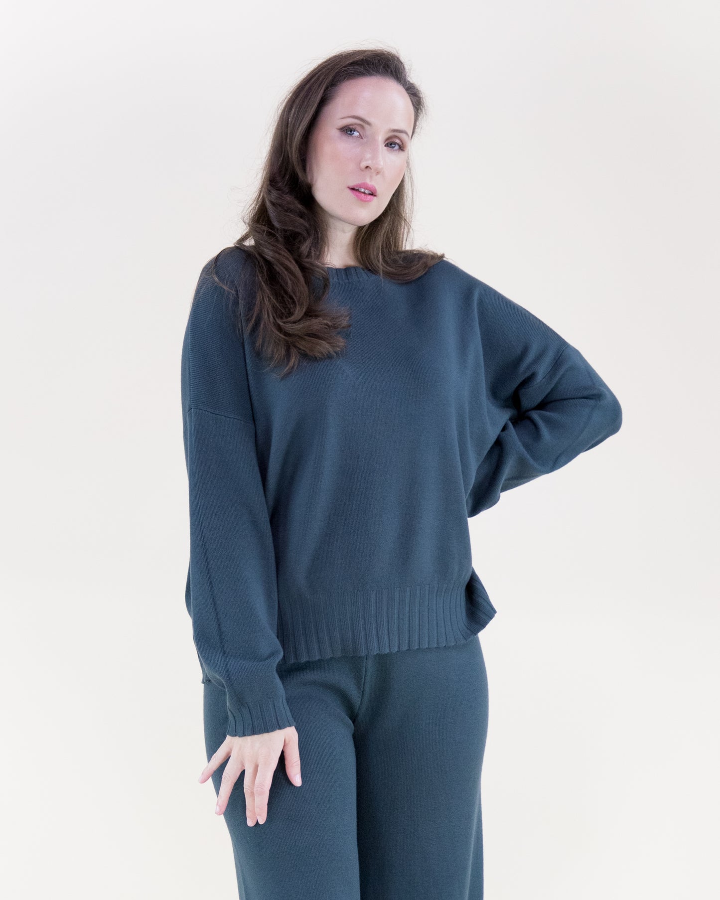 Neutral Comfy Crew Neck Pullover Sweater