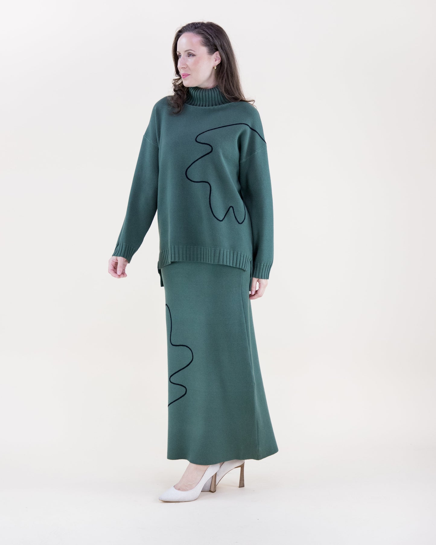 Abstract Outline Turtle Neck Long Sweater