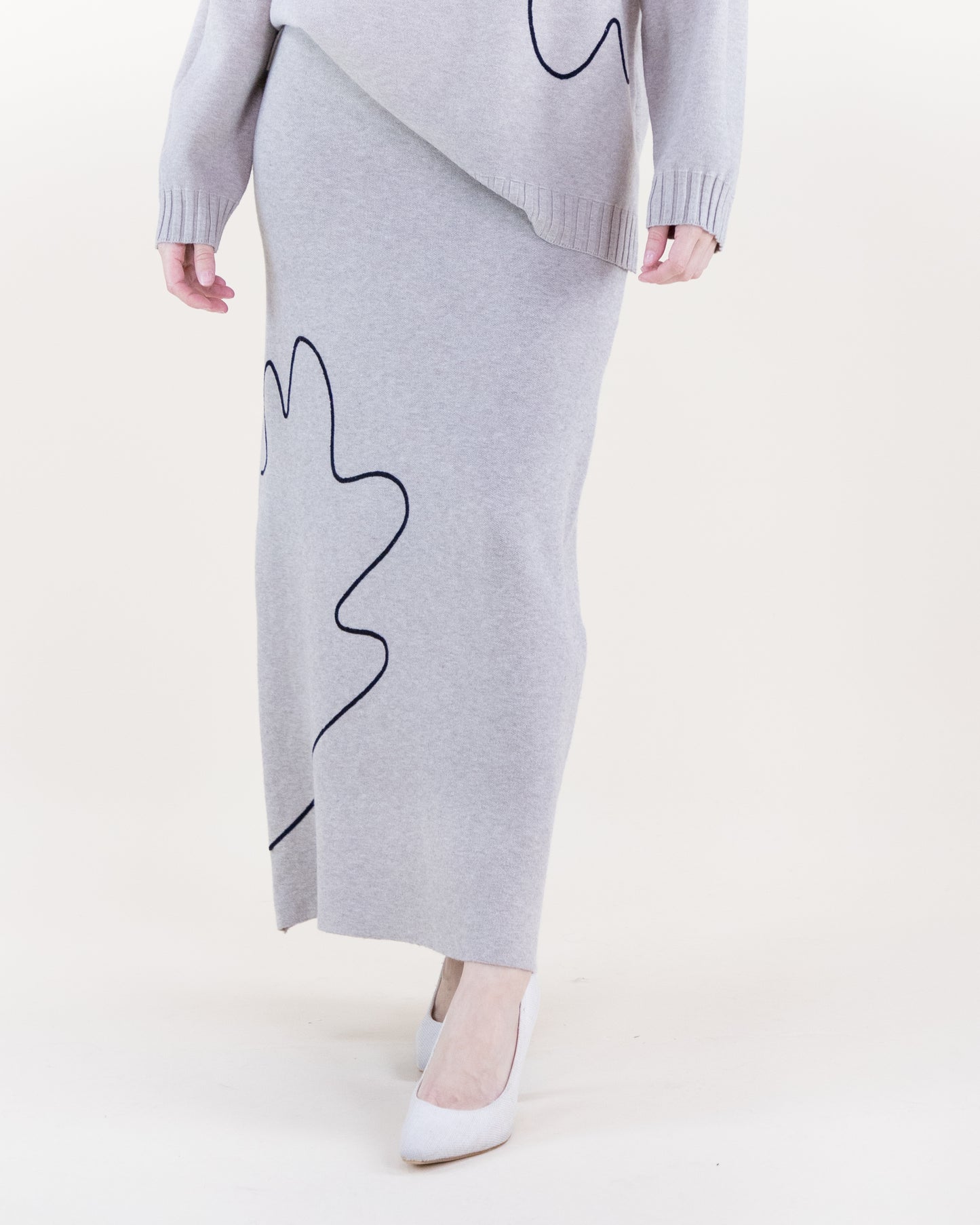 Abstract Outline A-Line Knitted Maxi Skirt - S/M, L/XL