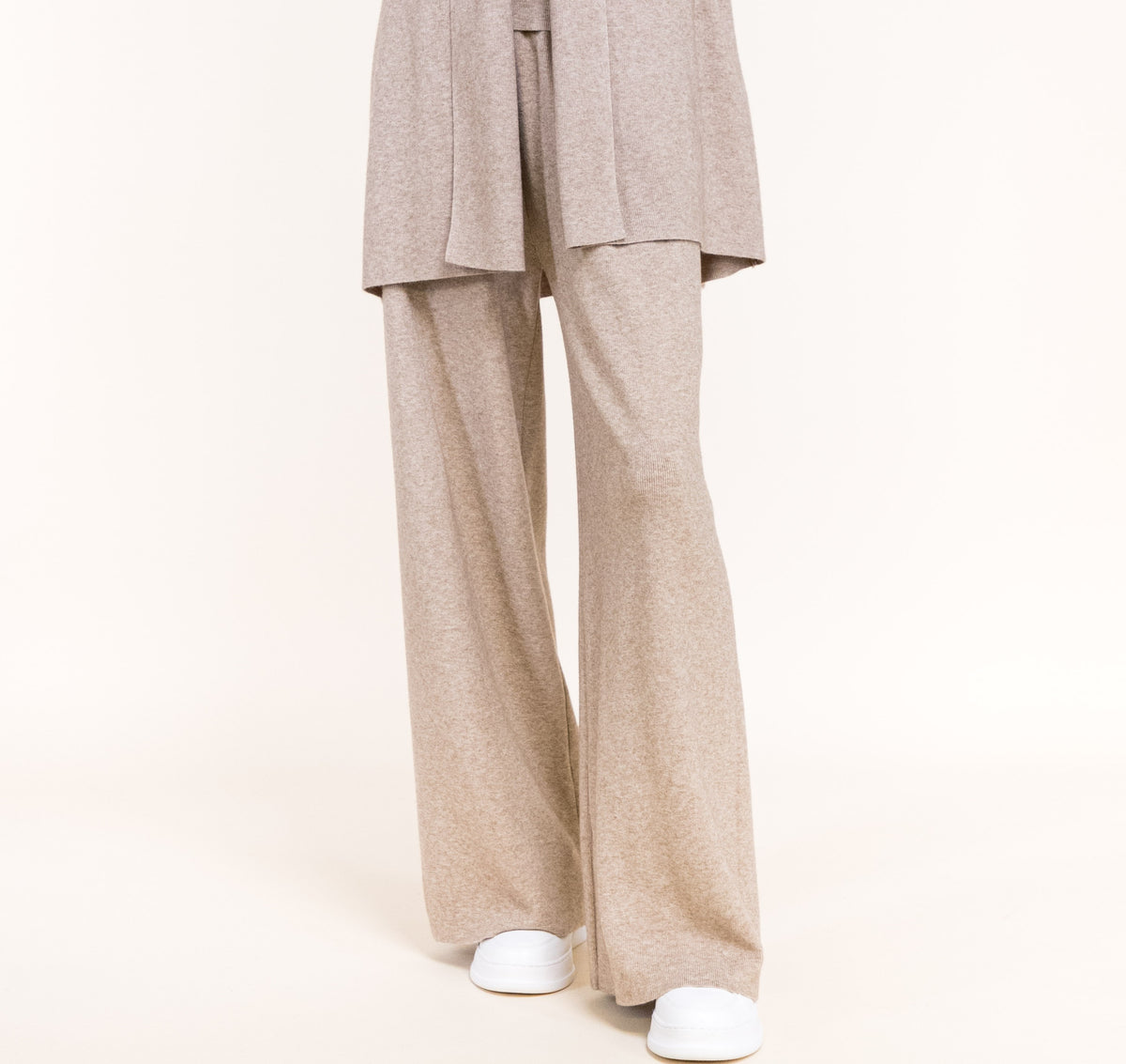 Soft Tailored Wide Leg Knitted Pants