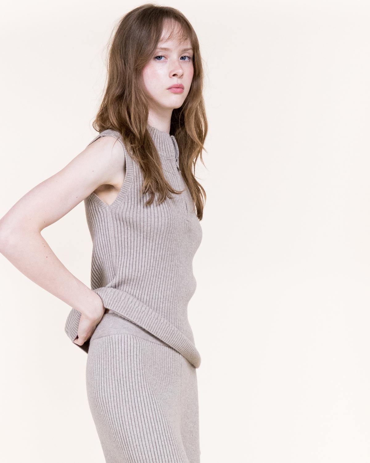 Tierra Luxe Ribbed Zip Mock Neck Sleeveless Top