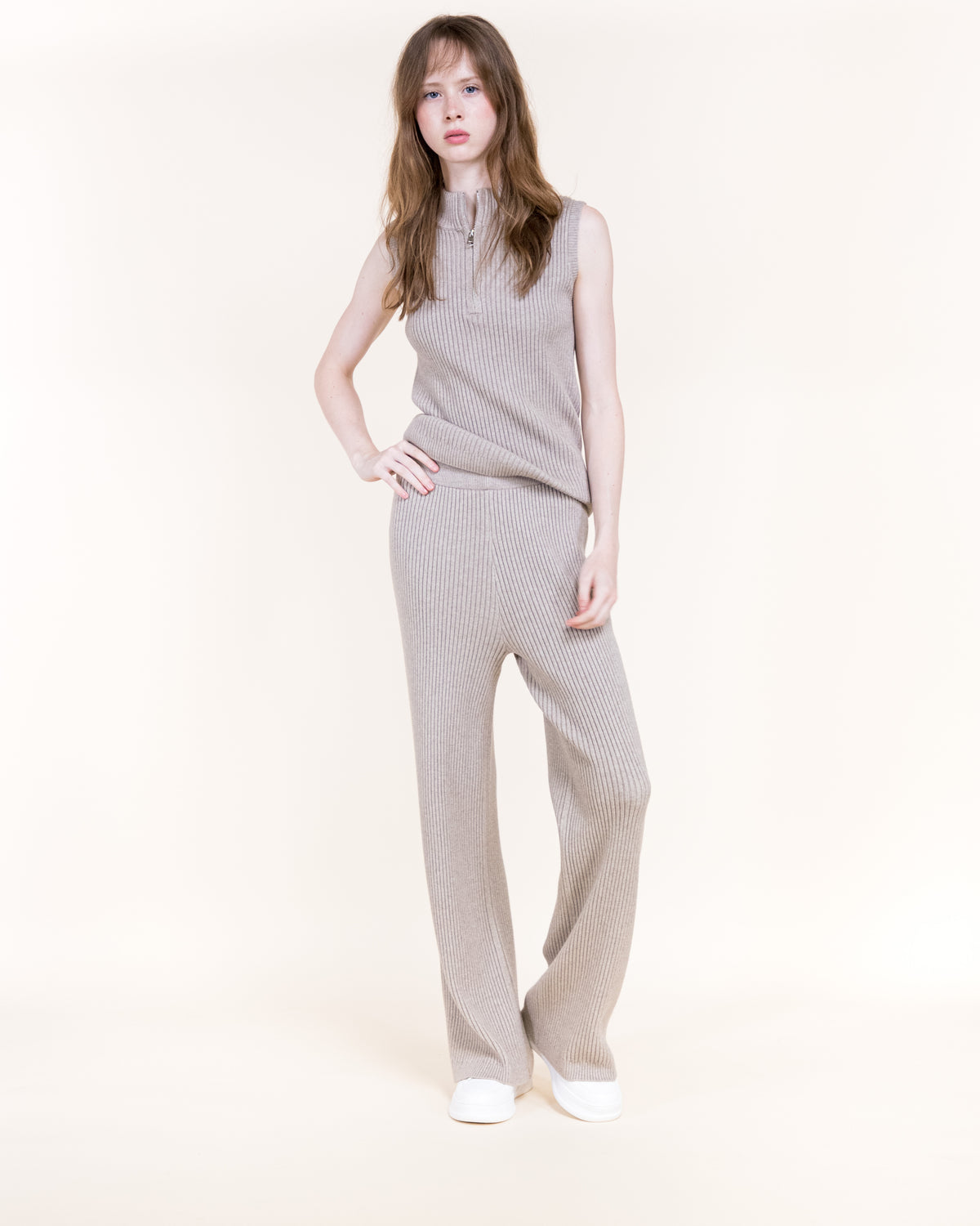 Tierra Luxe Ribbed Zip Mock Neck Sleeveless Top