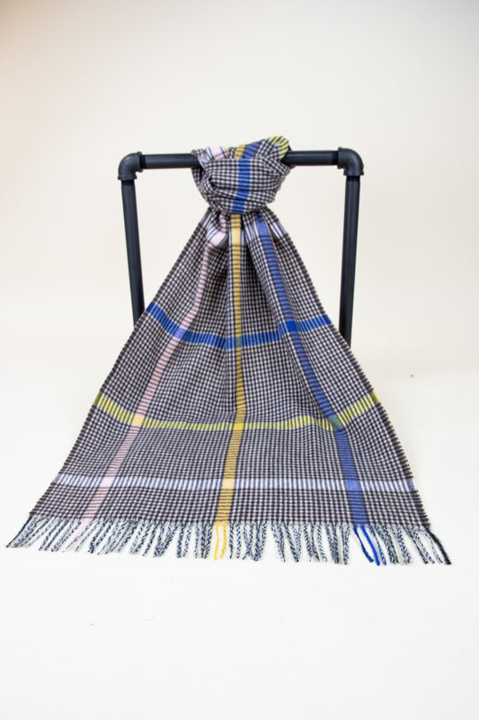 Thin Lines Classic Plaid Scarf