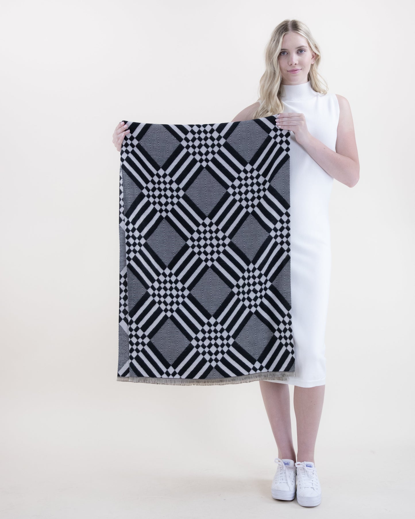 Geometric Gingham and Lines Pattern