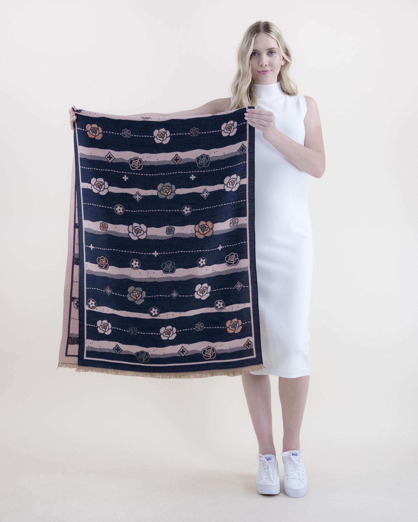 Lines and Roses w/ Metallic Thread Scarf