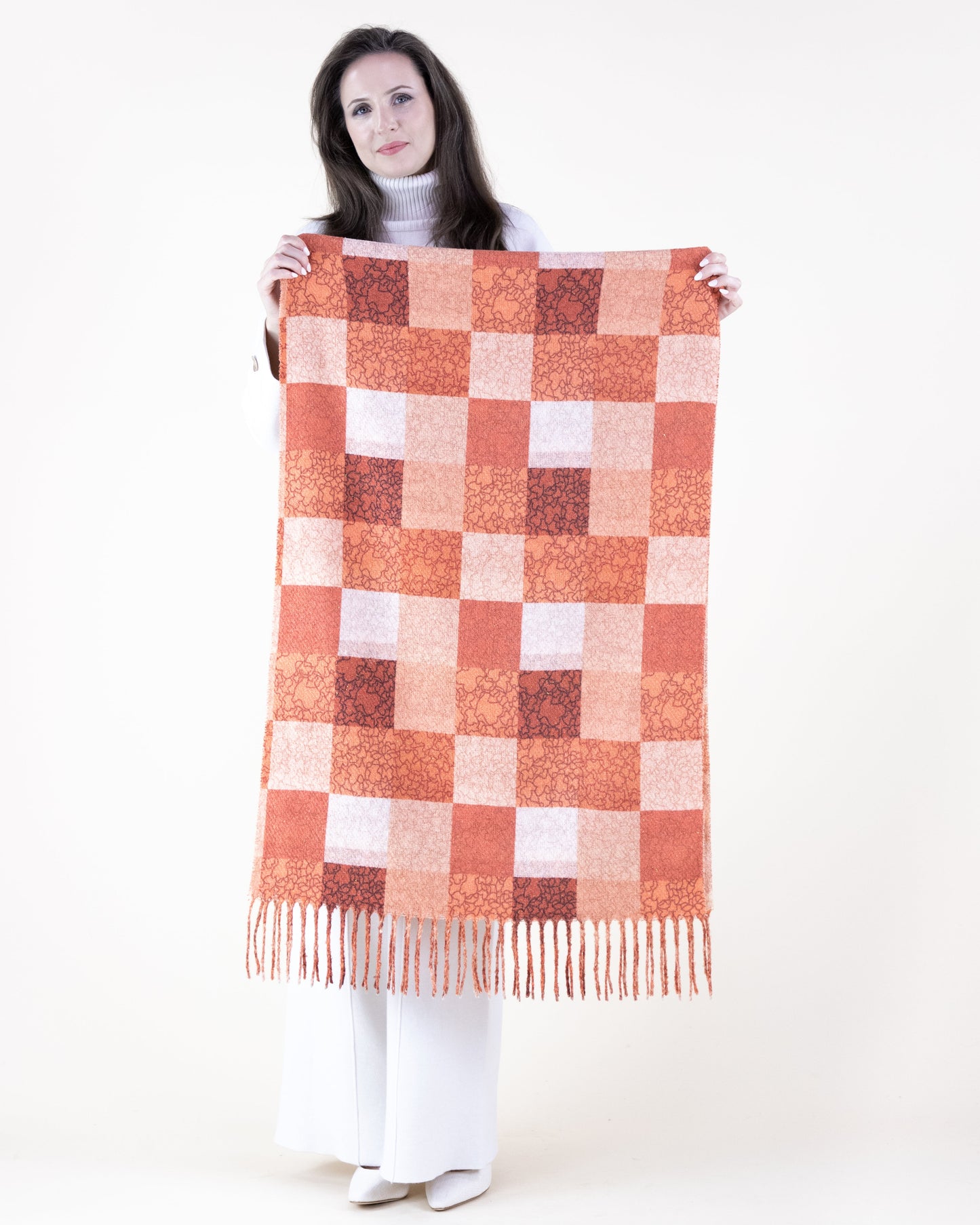 Monochromatic Squares Scarf w/ Fringe