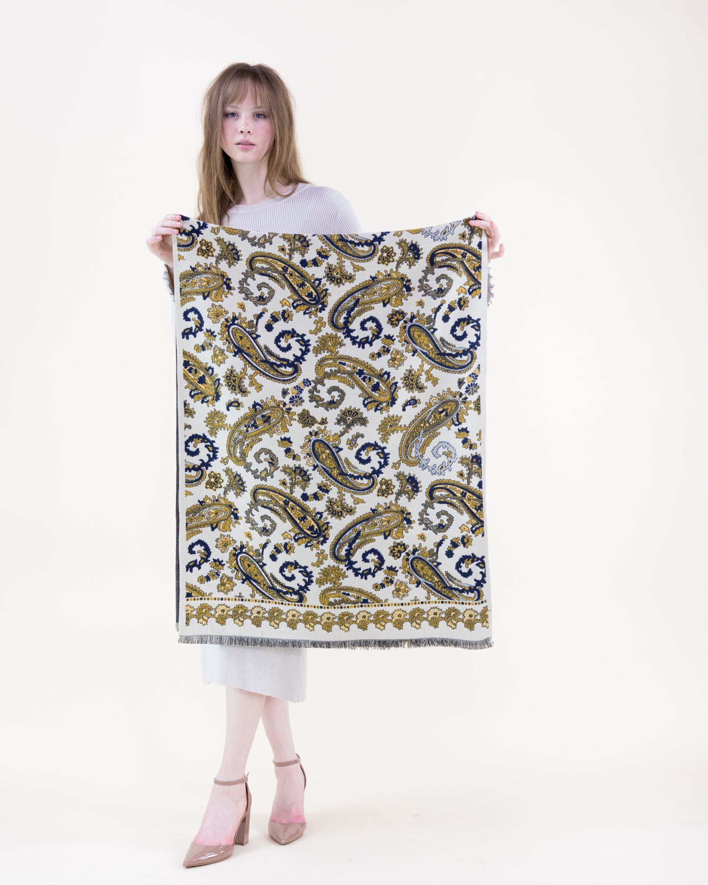 Paisley Tapestry Scarf