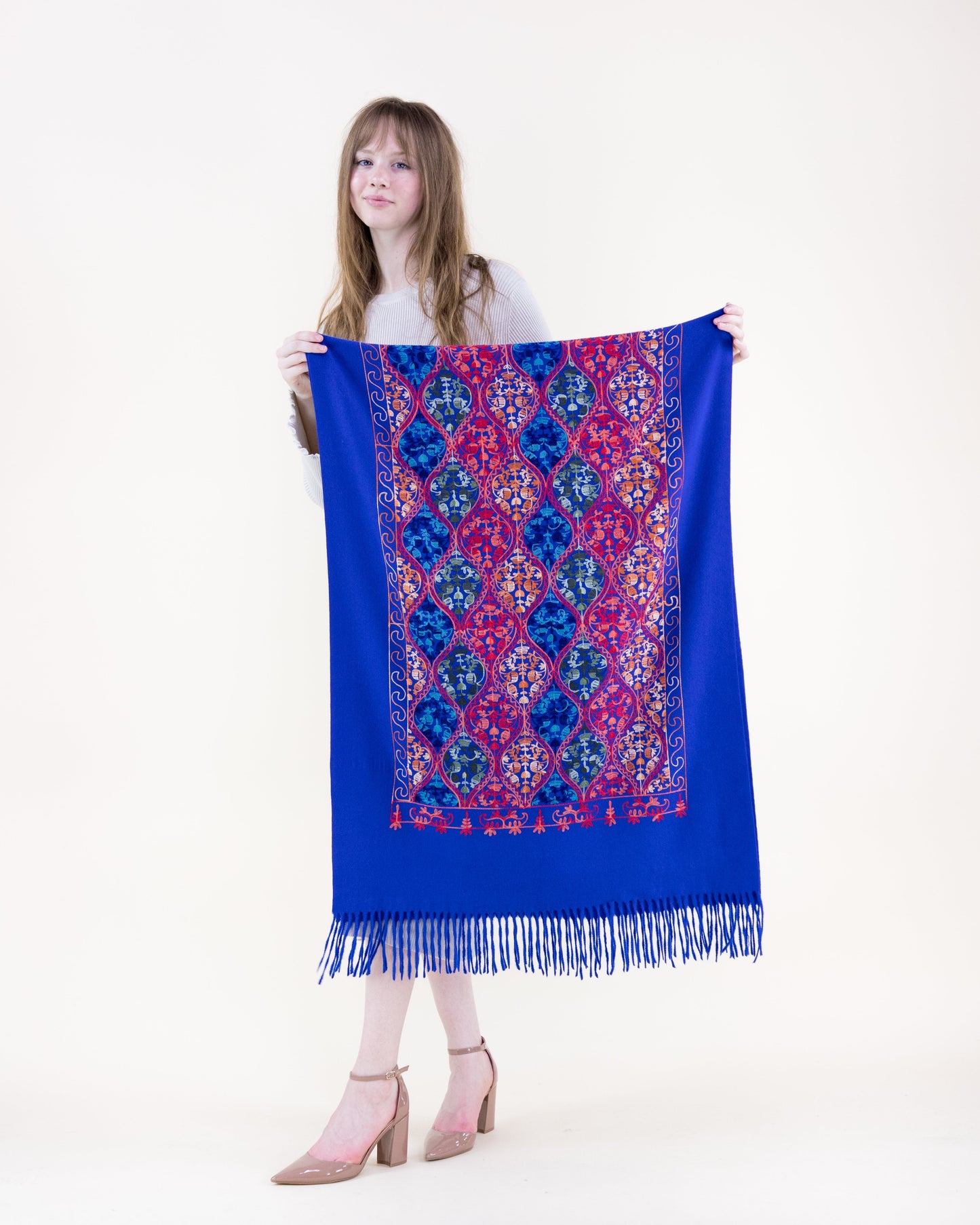 Embroidered Garden Ogee Trellis Scarf