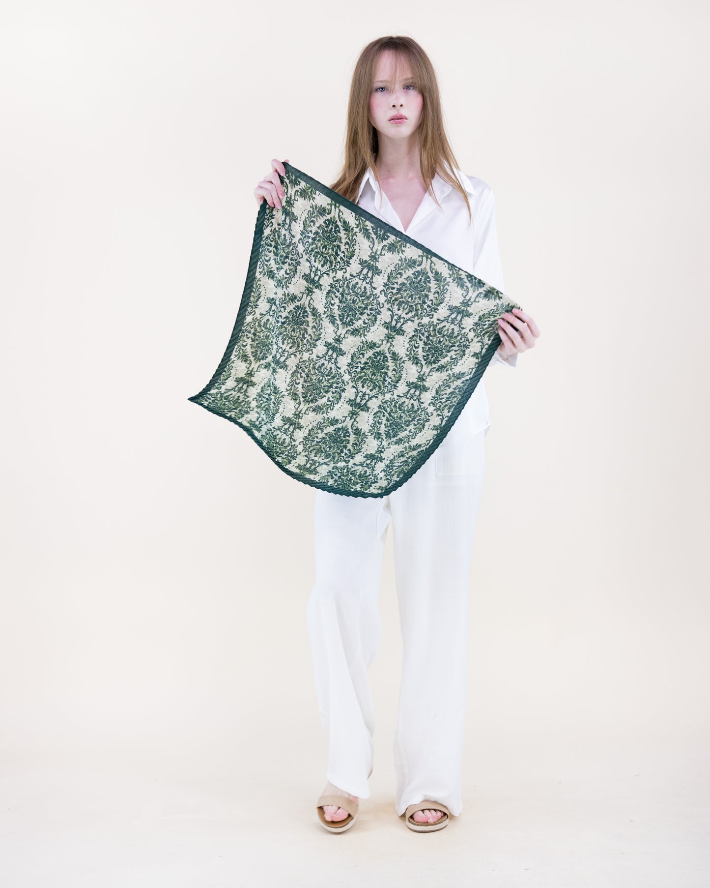 Wood Floral Crinkle Small Square Scarf