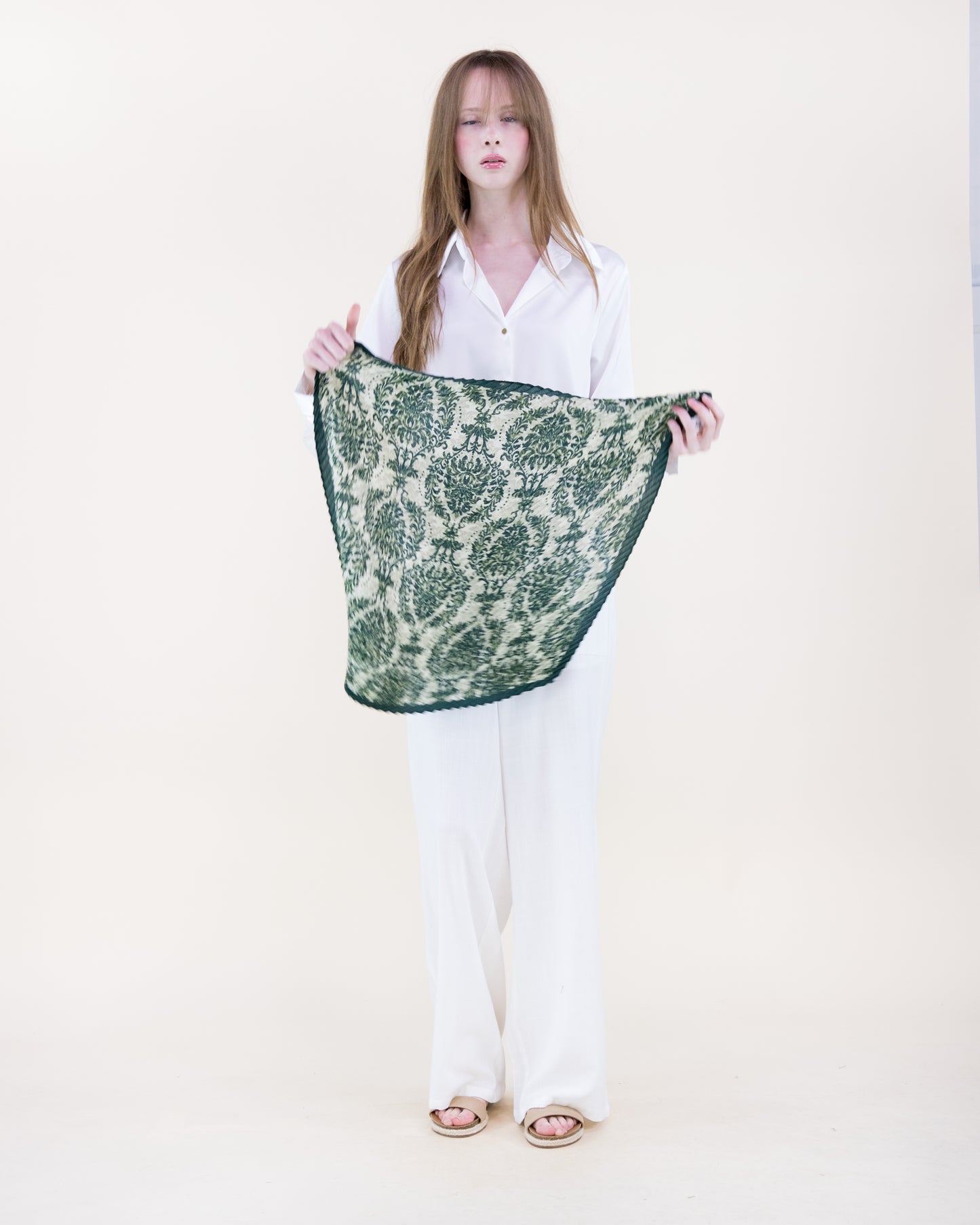 Wood Floral Crinkle Small Square Scarf