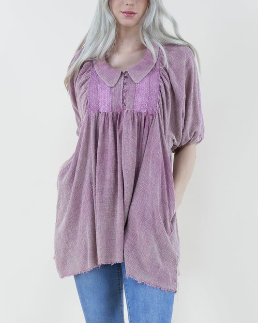 Faded Collared Tunic w/ Puff Half Sleeve and Lace Front Detail