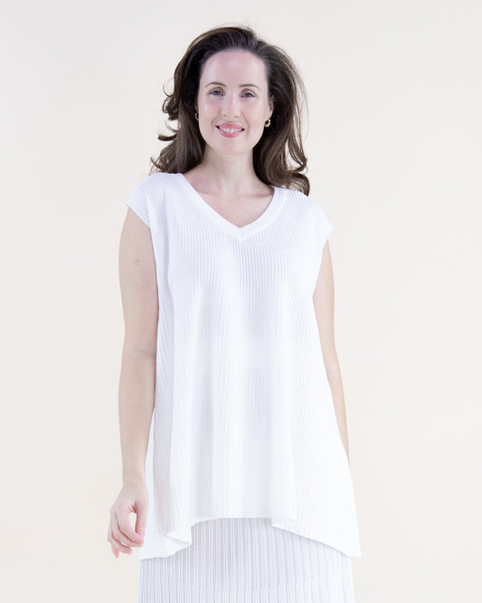 Loose Fit Thin Ribbed Sections Sleeveless V-Neck Knit Top