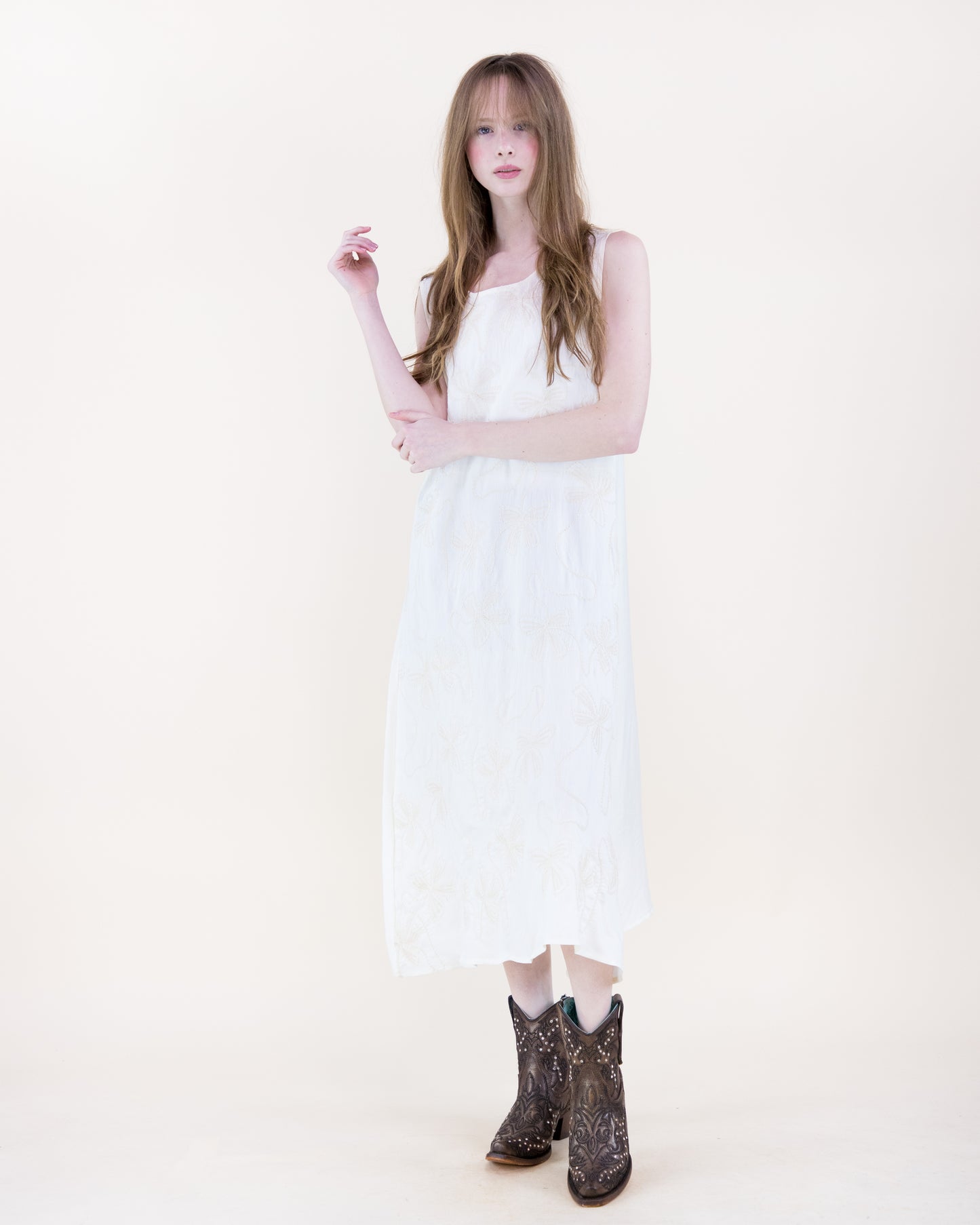 Oxalis Bow Embroidered Sleeveless A-Line Midi Dress