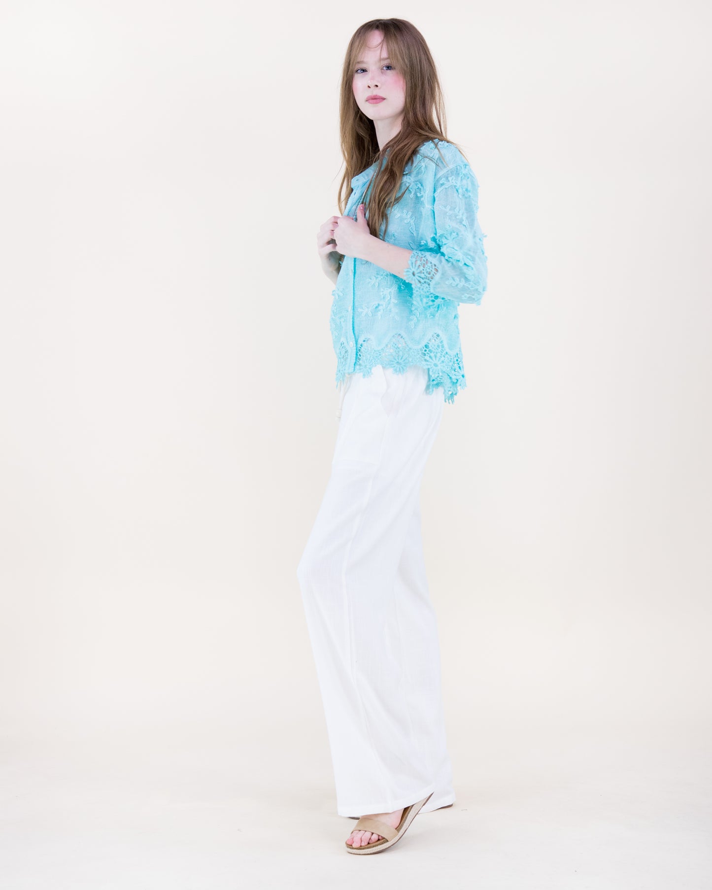 Floral Appliqué Lace-Hem Embroidered Mineral Wash Shirt