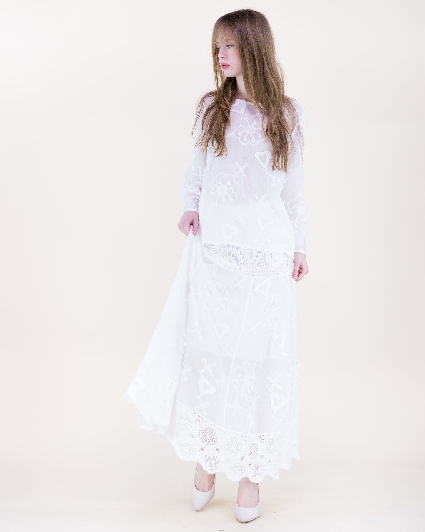 Provence Garden Embroidery Scoop Neck Top