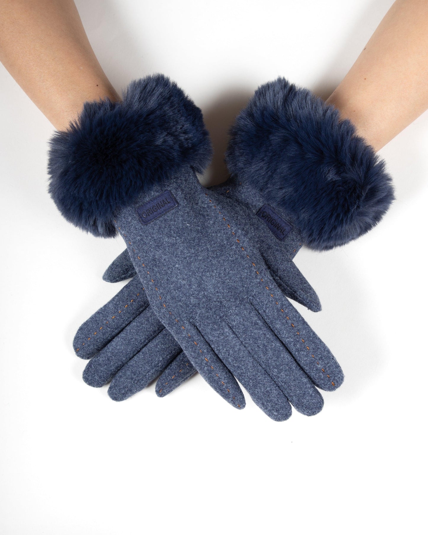 Pastel Tone Gloves Faux Fur Cuff Outline Stitch