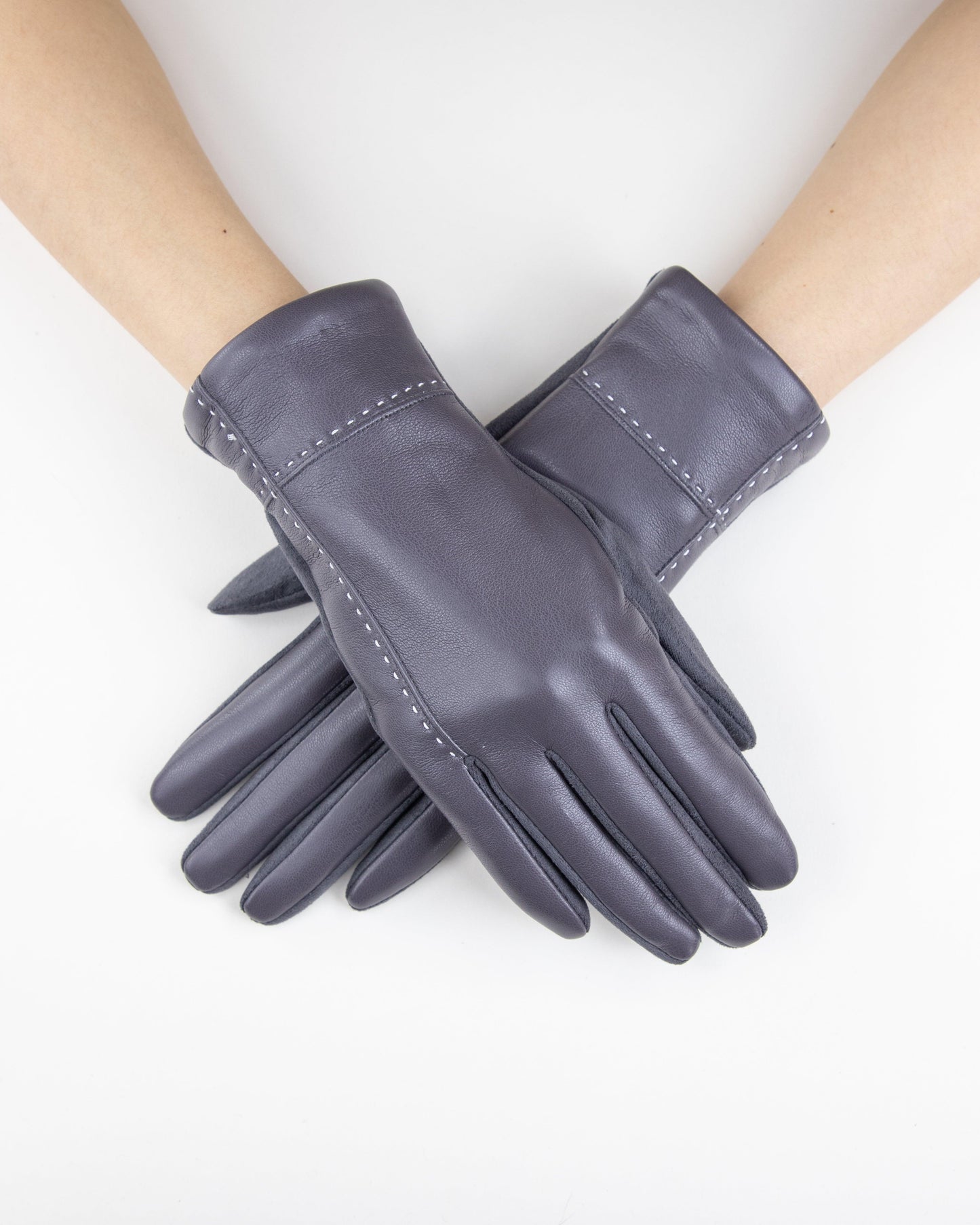 Faux Leather w/ Outseam Cross Stitch Gloves