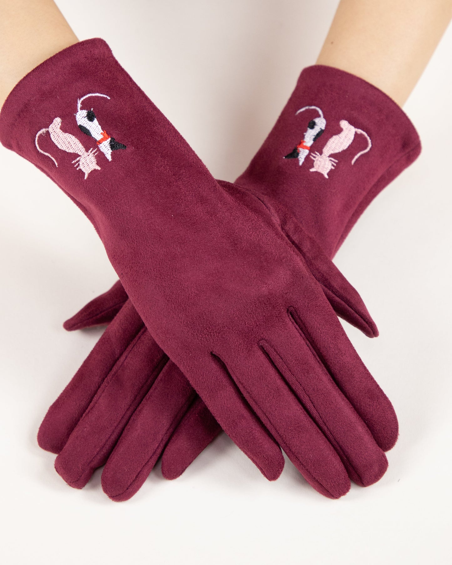Faux Suede Cat Embroidered Gloves (TS)
