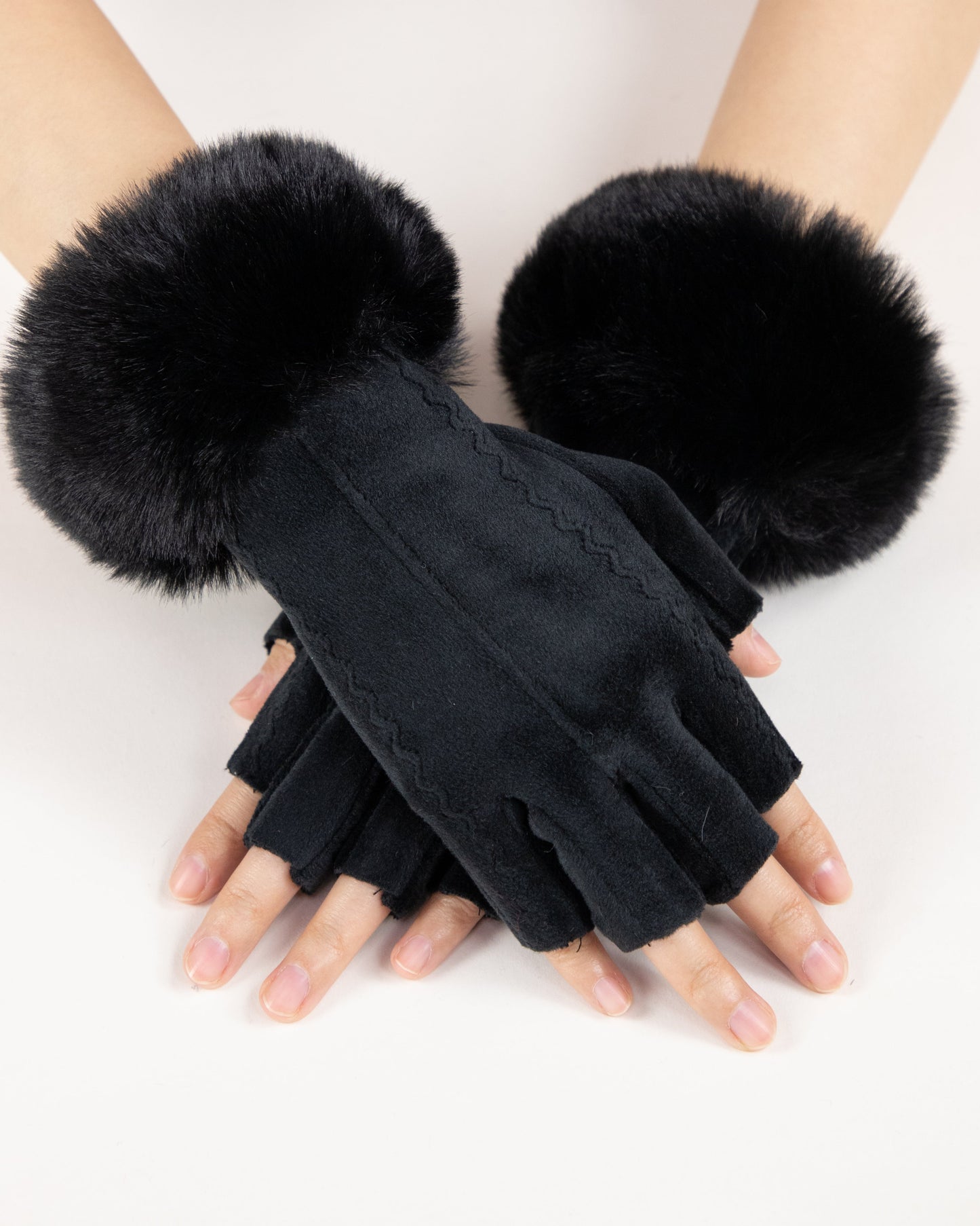 Soft and Fuzzy Fingerless Gloves (TS)