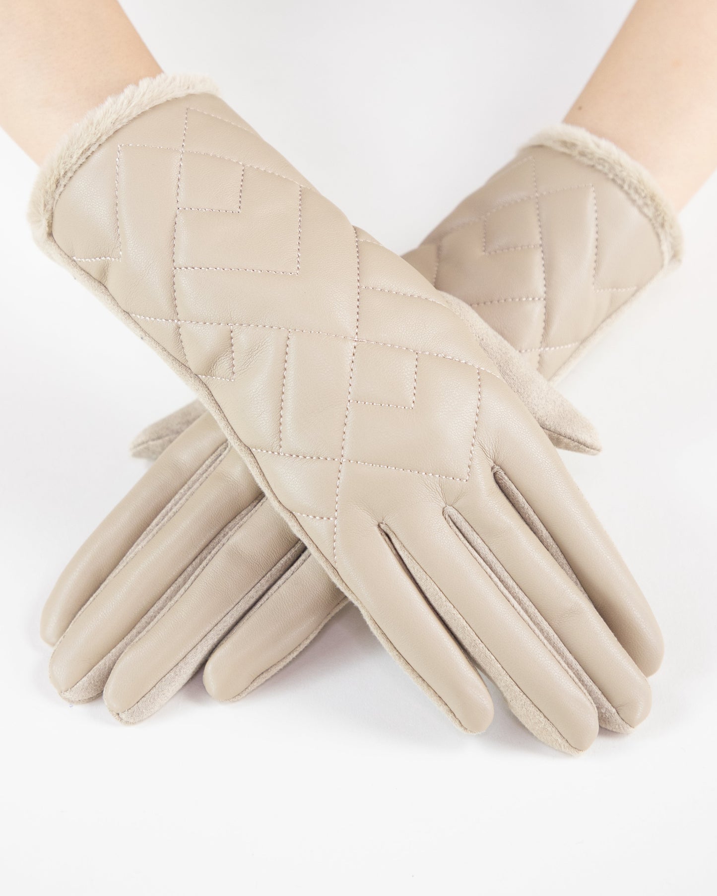 Diamond Quilted Faux Fur Edge Gloves (TS)